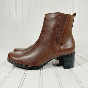 clarks chunky heel side zip ankle boots